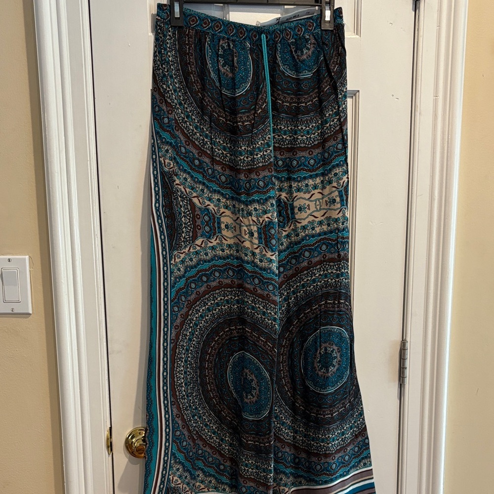 NWT!!Bohemian Palazzo Pants in Teal and Brown. Size L
